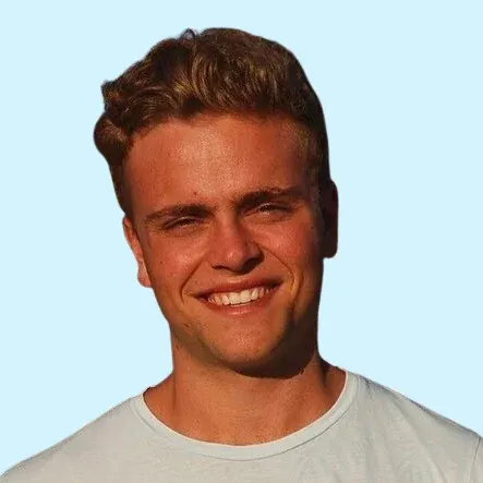 Portretfoto van Yannick Wishaupt van Buro Regen&Water